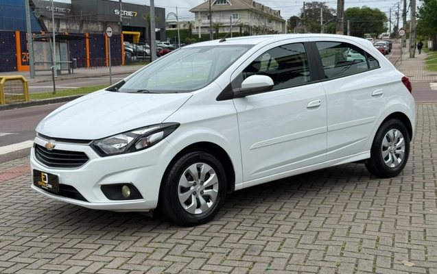 imagem-https://www.socarrao.com.br/sc-vehicle-images-prod/4322738/1791576606678-4_035039.jpg