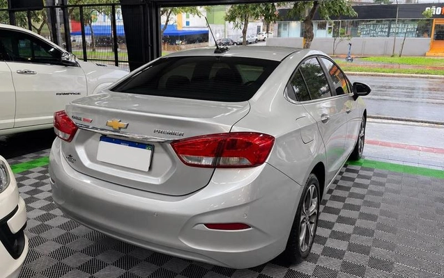 imagem-https://www.socarrao.com.br/sc-vehicle-images-prod/4322764/1791576670882-8560973_2_B_53f63e66b8.jpeg