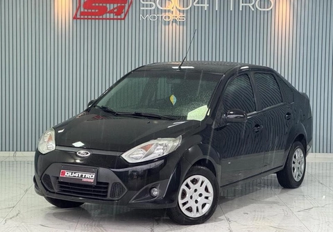 Ford Fiesta Class 1.6 8V 98cv 5p 2014 Preto — foto 1 de 3