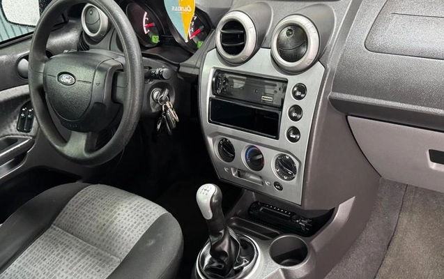 imagem-https://www.socarrao.com.br/sc-vehicle-images-prod/4322783/1791576876011-8543205_33_B_ebe1456fa1.jpeg