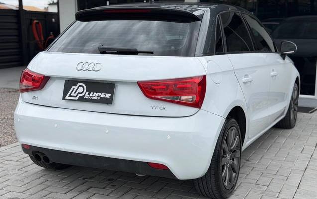 imagem-https://www.socarrao.com.br/sc-vehicle-images-prod/4322784/1791576873215-003_0d44e43e6e03181d952e6137f9729a8b.jpg