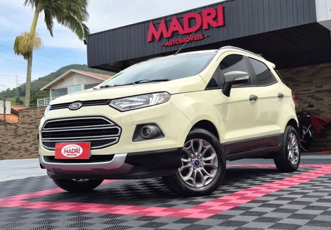 Ford EcoSport 2015 Branco — foto 1 de 3