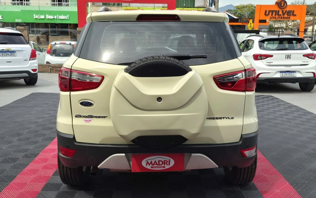 imagem-https://www.socarrao.com.br/sc-vehicle-images-prod/4322833/1791577085200-003_e75f682a64c228b5685a69ffc7fdea51.jpg