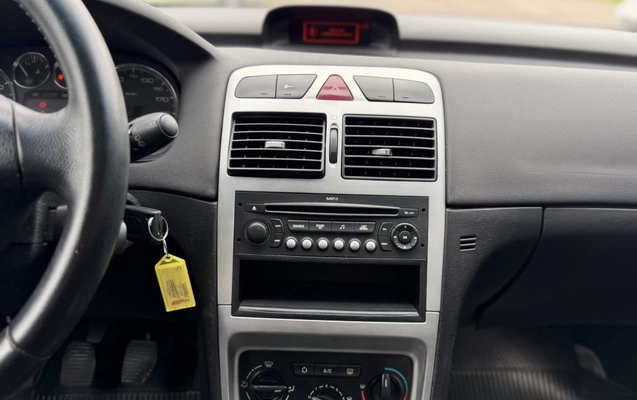 imagem-https://www.socarrao.com.br/sc-vehicle-images-prod/4322836/1791577293012-vehicle_image_1791576029_9b3daa188e6a2b5405e81c9d309aa756.jpeg