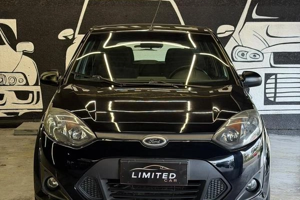 imagem-https://www.socarrao.com.br/sc-vehicle-images-prod/4322845/1791577388047-8538715_2_B_d43399eb13.jpeg