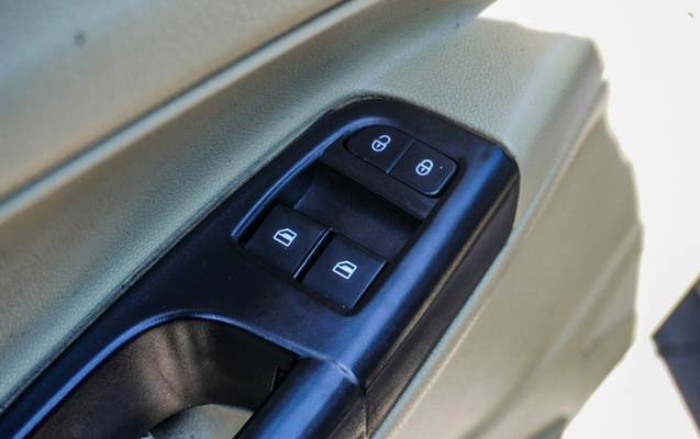 imagem-https://www.socarrao.com.br/sc-vehicle-images-prod/4322911/1791577677185-2d087c6f-3182-4b2a-a8b5-595b4139941a.jpg