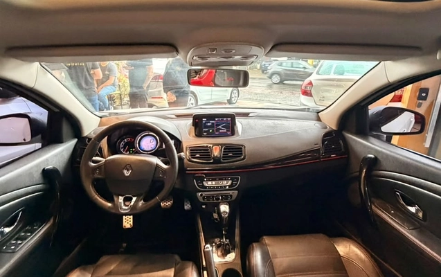 imagem-https://www.socarrao.com.br/sc-vehicle-images-prod/4322963/1791577867688-9e6333b4-b83f-4949-8b1b-5aeab77f4308.jpg