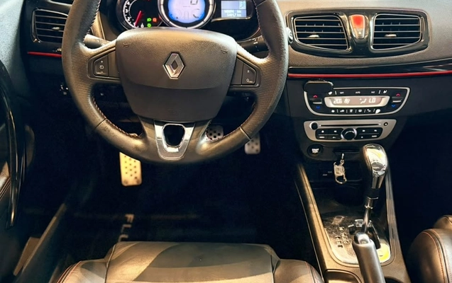imagem-https://www.socarrao.com.br/sc-vehicle-images-prod/4322963/1791577867690-2b880378-7238-46e5-8701-6c3b3def8dc4.jpg
