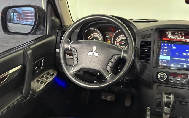 imagem-https://www.socarrao.com.br/sc-vehicle-images-prod/4322982/1791986917699-8557296_14_B_cb7b34e9d4.jpeg
