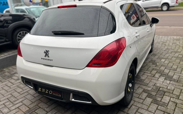 imagem-https://www.socarrao.com.br/sc-vehicle-images-prod/4323037/1791578359621-vehicle_image_1791578303_ff45f8094c5dc4f2e03ae18014019ab7.jpeg