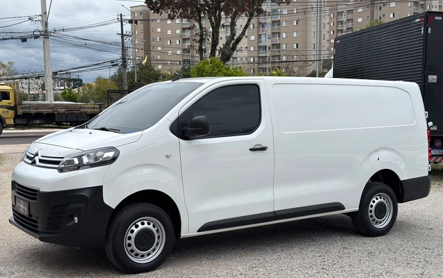 imagem-https://www.socarrao.com.br/sc-vehicle-images-prod/4323040/1791578374335-a279a564-b1a0-4c3a-a4ee-04dd96b97c2d.jpg