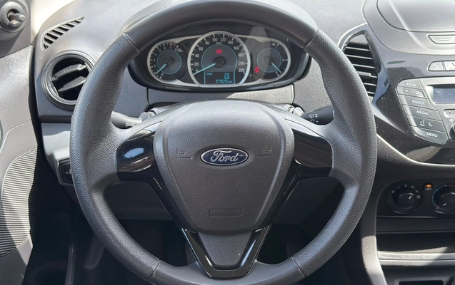 imagem-https://www.socarrao.com.br/sc-vehicle-images-prod/4323087/1791578626168-db033e84-f1c0-4ca5-b68b-f3968d77215e.jpg