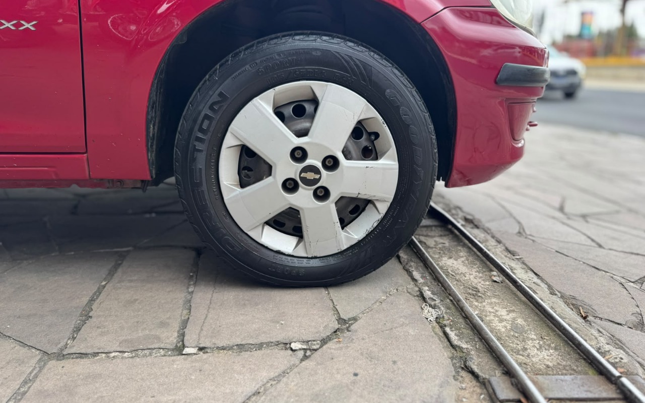 imagem-https://www.socarrao.com.br/sc-vehicle-images-prod/4323090/1791578639109-V2hhdHNBcHAgSW1hZ2UgMjAyNi0xMC0wOSBhdCAxNy4yNS4yOSAoMykuanBlZw.jpeg