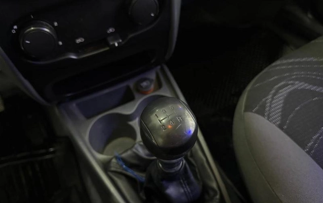 imagem-https://www.socarrao.com.br/sc-vehicle-images-prod/4323093/1791635525435-8548040_6_B_4e22788136.jpeg