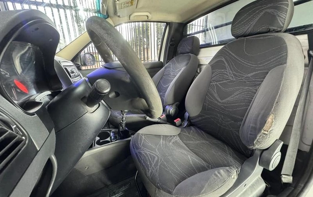 imagem-https://www.socarrao.com.br/sc-vehicle-images-prod/4323093/1791635525439-8548040_9_B_d0058ffbe9.jpeg