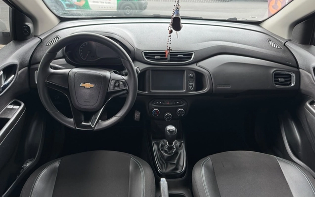 imagem-https://www.socarrao.com.br/sc-vehicle-images-prod/4323114/1791578887857-V2hhdHNBcHAgSW1hZ2UgMjAyNi0xMC0wOSBhdCAxNy4zMy4xNSAoMSkuanBlZw.jpeg