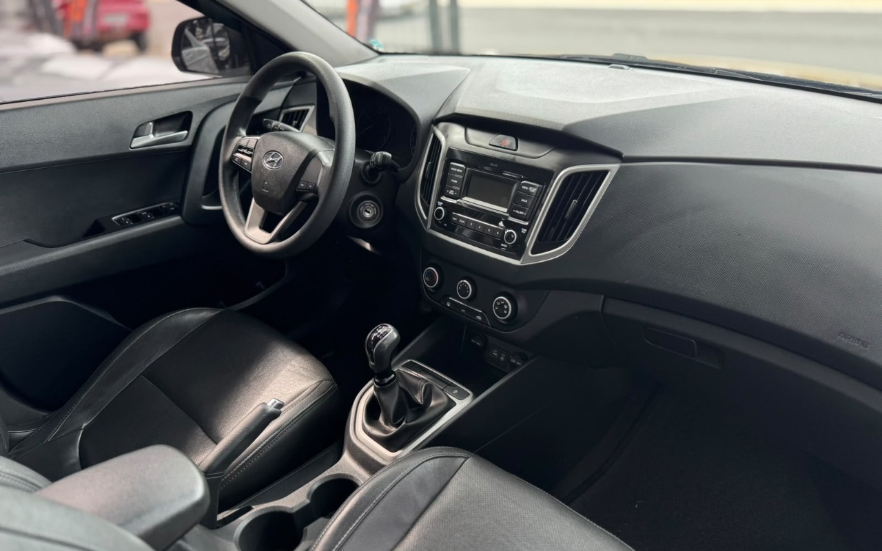 imagem-https://www.socarrao.com.br/sc-vehicle-images-prod/4323119/1791578997837-V2hhdHNBcHAgSW1hZ2UgMjAyNi0xMC0wOSBhdCAxNy4zNi4yMSAoMSkuanBlZw.jpeg