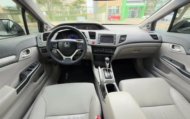 imagem-https://www.socarrao.com.br/sc-vehicle-images-prod/4323156/1791579218441-I74FD1iVVksuBprWazR9fRRCJlWNlRqC.jpg