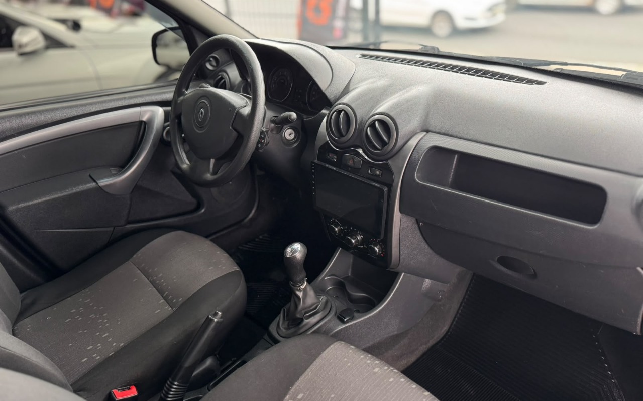imagem-https://www.socarrao.com.br/sc-vehicle-images-prod/4323207/1791579481084-V2hhdHNBcHAgSW1hZ2UgMjAyNi0xMC0wOSBhdCAxNy4zOC4yMi5qcGVn.jpeg