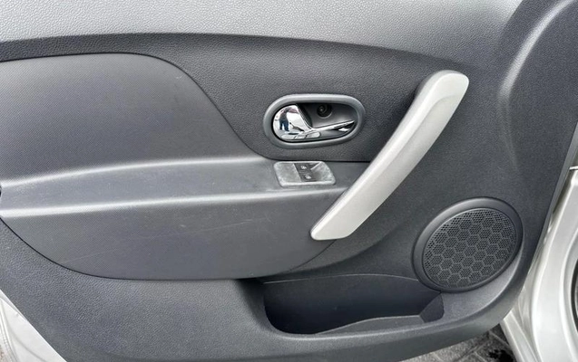 imagem-https://www.socarrao.com.br/sc-vehicle-images-prod/4323209/1791999185925-8560471_16_B_9fdec47cab.jpeg