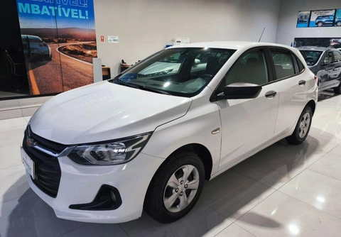 Chevrolet Onix 2024 Branco — foto 1 de 3