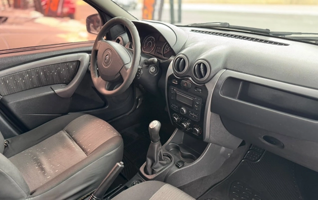 imagem-https://www.socarrao.com.br/sc-vehicle-images-prod/4323229/1791579660924-V2hhdHNBcHAgSW1hZ2UgMjAyNi0xMC0wOSBhdCAxNy40NC4zMy5qcGVn.jpeg