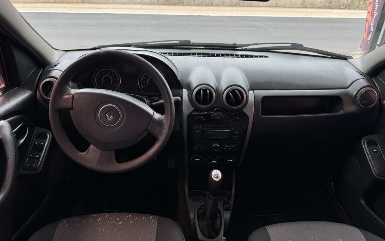 imagem-https://www.socarrao.com.br/sc-vehicle-images-prod/4323229/1791579661005-V2hhdHNBcHAgSW1hZ2UgMjAyNi0xMC0wOSBhdCAxNy40NC4zMiAoNCkuanBlZw.jpeg