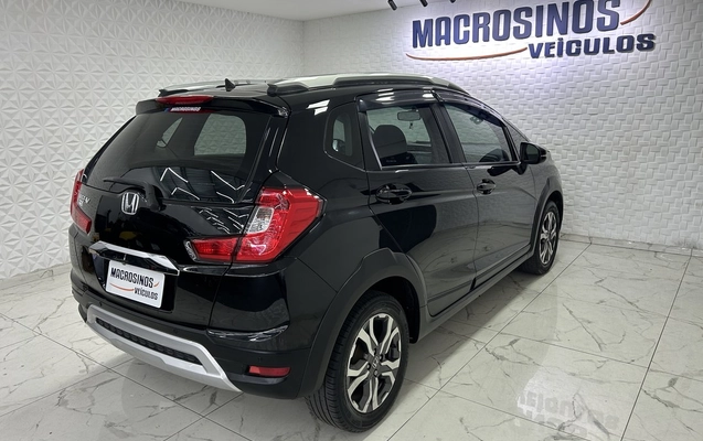 imagem-https://www.socarrao.com.br/sc-vehicle-images-prod/4323236/1791579785457-Zm90by0wNC5qcGc.jpg