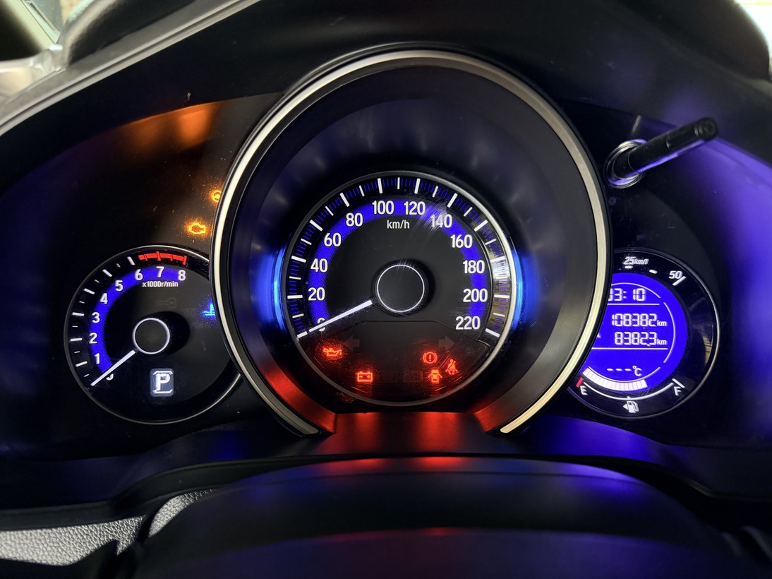 imagem-https://www.socarrao.com.br/sc-vehicle-images-prod/4323236/1791579785829-Zm90by0wOS5qcGc.jpg