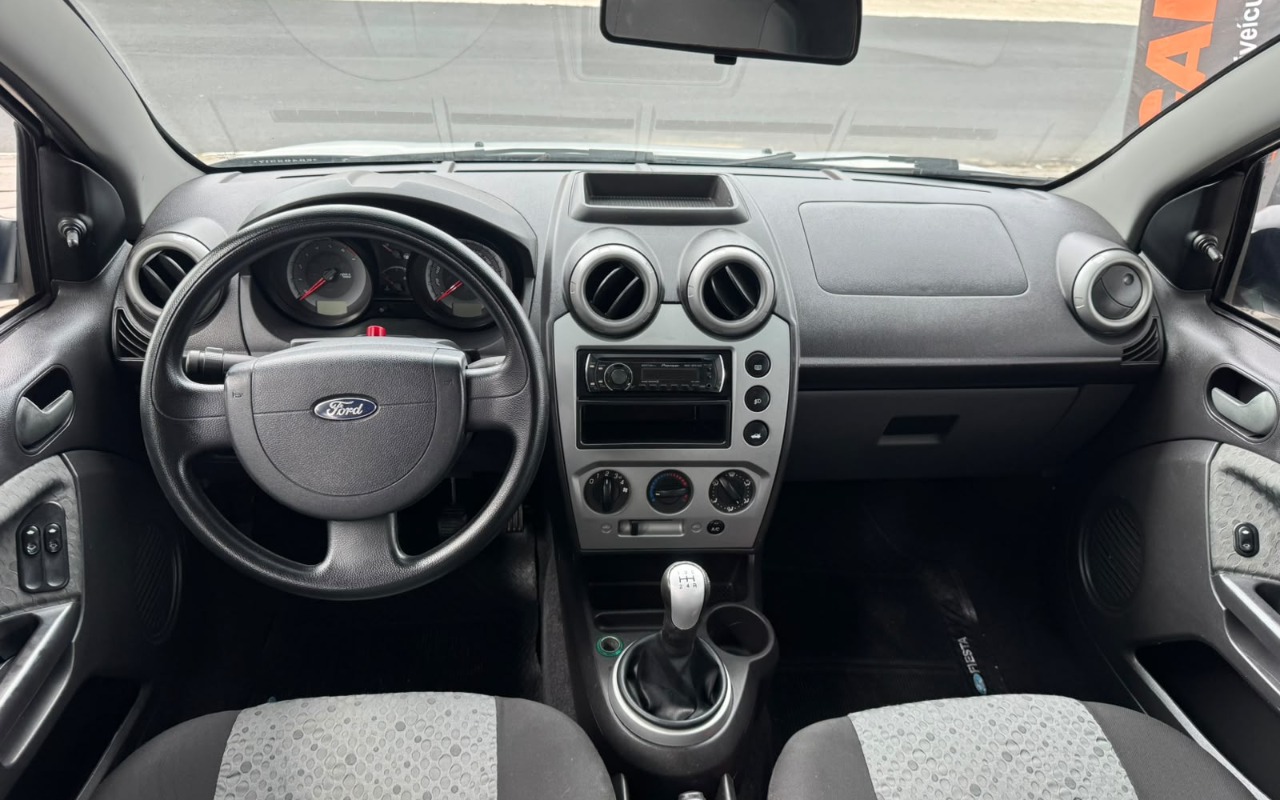 imagem-https://www.socarrao.com.br/sc-vehicle-images-prod/4323237/1791579776023-V2hhdHNBcHAgSW1hZ2UgMjAyNi0xMC0wOSBhdCAxNy40Ni4yNSAoMikuanBlZw.jpeg