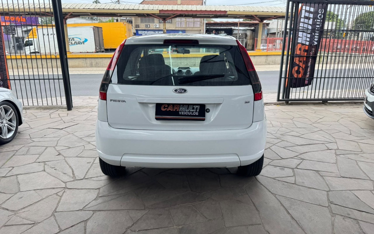 imagem-https://www.socarrao.com.br/sc-vehicle-images-prod/4323237/1791579776315-V2hhdHNBcHAgSW1hZ2UgMjAyNi0xMC0wOSBhdCAxNy40Ni4yNSAoMSkuanBlZw.jpeg