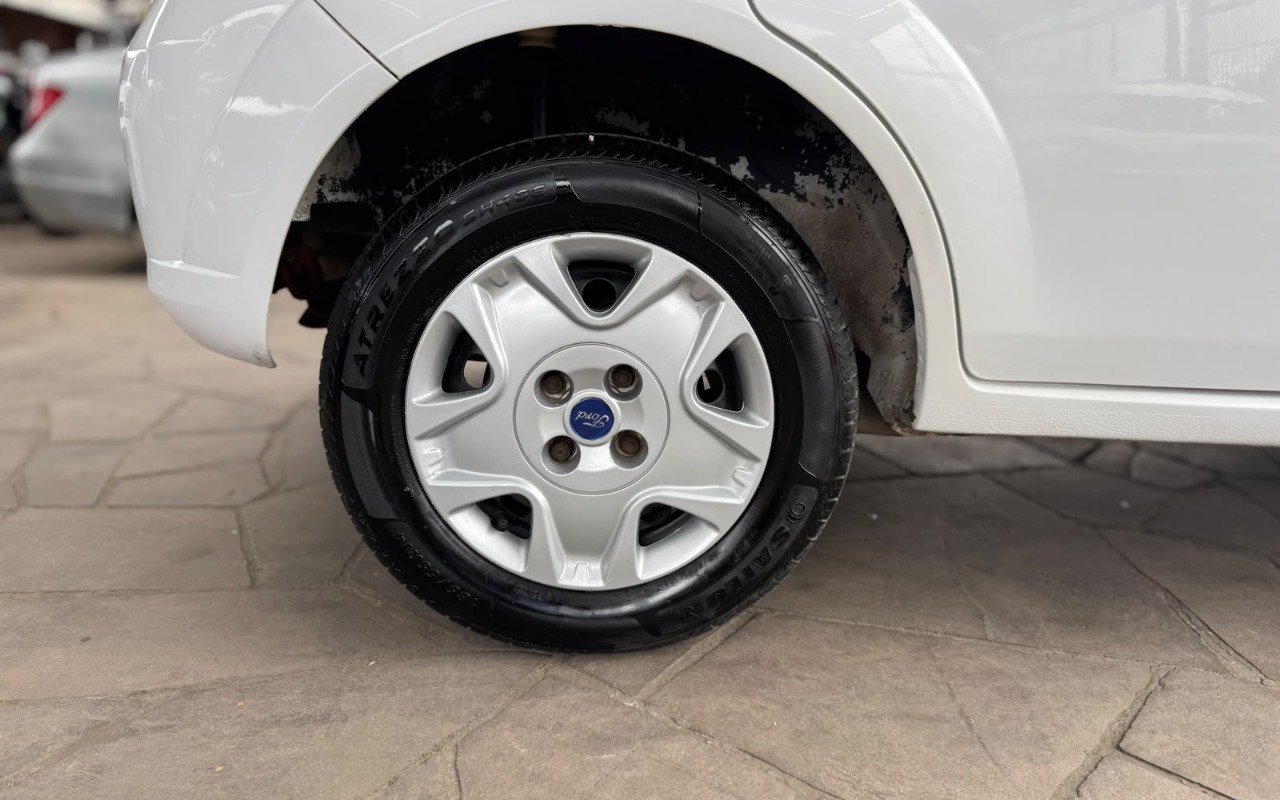 imagem-https://www.socarrao.com.br/sc-vehicle-images-prod/4323237/1791579776369-V2hhdHNBcHAgSW1hZ2UgMjAyNi0xMC0wOSBhdCAxNy40Ni4yNi5qcGVn.jpeg