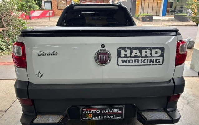 imagem-https://www.socarrao.com.br/sc-vehicle-images-prod/4323244/1791579968819-640_480_fiat-strada-1-4-cs-hard-working-20-20-23812d-1.jpg