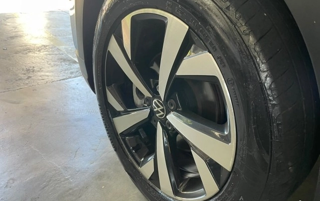 imagem-https://www.socarrao.com.br/sc-vehicle-images-prod/4323264/1791580023465-640_480_volkswagen-nivus-1-0-200-tsi-highline-20-21-49905c-7.jpg