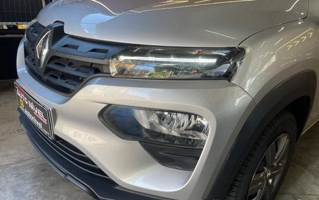 imagem-https://www.socarrao.com.br/sc-vehicle-images-prod/4323278/1791580083500-640_480_renault-kwid-1-0-zen-25-26-8bceb7-4.jpg