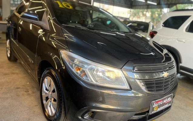 imagem-https://www.socarrao.com.br/sc-vehicle-images-prod/4323286/1791580103931-640_480_chevrolet-onix-1-0-lt-16-16-852b60-12.jpg