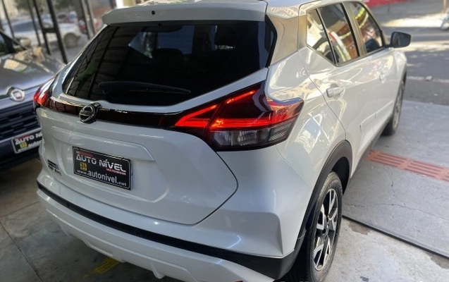 imagem-https://www.socarrao.com.br/sc-vehicle-images-prod/4323290/1791580113456-640_480_nissan-kicks-1-6-sense-cvt-22-22-4b5675-5.jpg