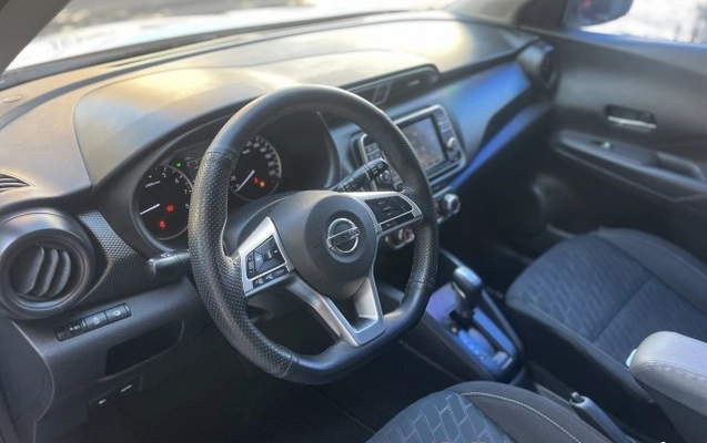 imagem-https://www.socarrao.com.br/sc-vehicle-images-prod/4323290/1791580113459-640_480_nissan-kicks-1-6-sense-cvt-22-22-4b5675-8.jpg