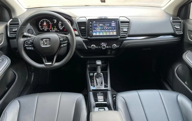 imagem-https://www.socarrao.com.br/sc-vehicle-images-prod/4323296/1791580143535-640_480_honda-city-1-5-exl-cvt-aut-25-25-050f53-13.jpg
