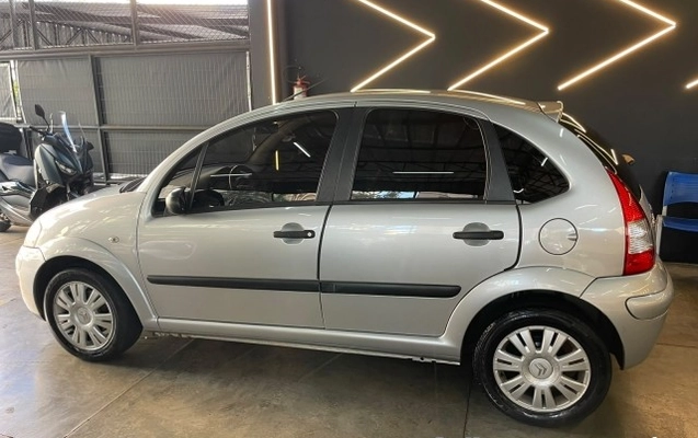 imagem-https://www.socarrao.com.br/sc-vehicle-images-prod/4323299/1791580173372-640_480_citroen-c3-glx-1-4-8v-flex-11-11-9b3f5c-1.jpg