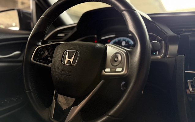 imagem-https://www.socarrao.com.br/sc-vehicle-images-prod/4323321/1791580304226-f74f6bc4-59a1-4744-88c2-706b12e9075f.jpg