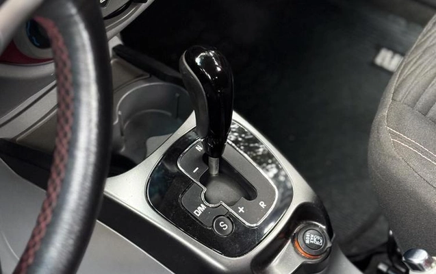 imagem-https://www.socarrao.com.br/sc-vehicle-images-prod/4323497/1791581922224-8561416_4_B_ce550714b9.jpeg