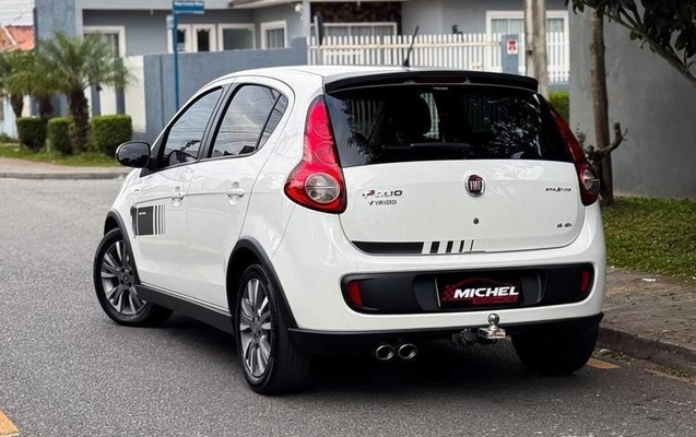 imagem-https://www.socarrao.com.br/sc-vehicle-images-prod/4323497/1791581922243-8561416_13_B_78f22ae06e.jpeg
