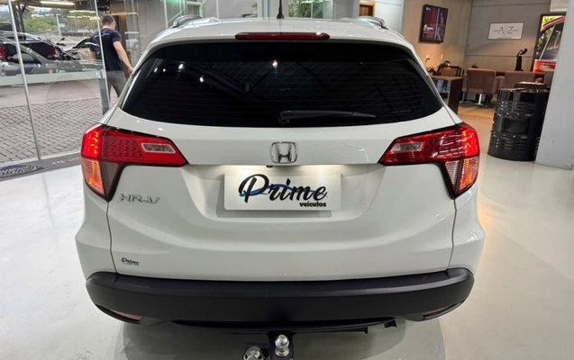 imagem-https://www.socarrao.com.br/sc-vehicle-images-prod/4323629/1791583126702-5_065142.jpg