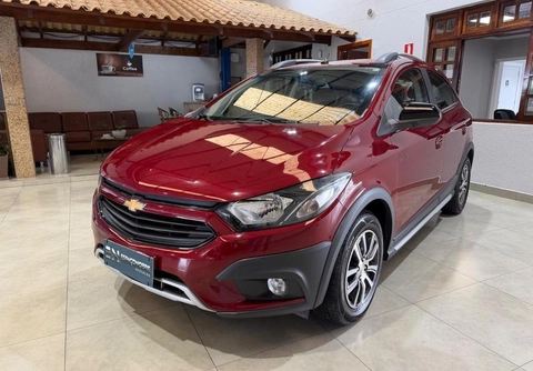 Chevrolet Onix 2018 Vermelho — foto 1 de 3
