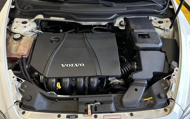 imagem-https://www.socarrao.com.br/sc-vehicle-images-prod/4323832/1791586518140-8469724_15_B_914344bcac.jpeg