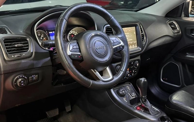 imagem-https://www.socarrao.com.br/sc-vehicle-images-prod/4323919/1791586058454-8547307_3_B_d3ff4c764e.jpeg