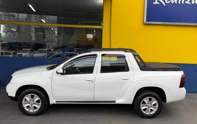 imagem-https://www.socarrao.com.br/sc-vehicle-images-prod/4324506/1791592663206-8e12535c1a4d4dc79d14d3cb1ae6f2d5_1791592102739.jpg