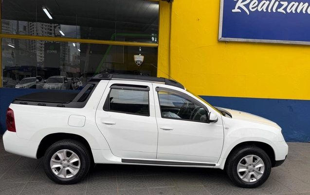 imagem-https://www.socarrao.com.br/sc-vehicle-images-prod/4324506/1791592663207-5381798d542e41358c08e1423d0a71d1_1791592102743.jpg