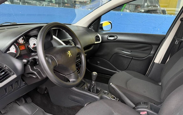 imagem-https://www.socarrao.com.br/sc-vehicle-images-prod/4324734/1791595094472-9ddb4a01a4f9430eb63914c80c51658d_1791594046130.jpg